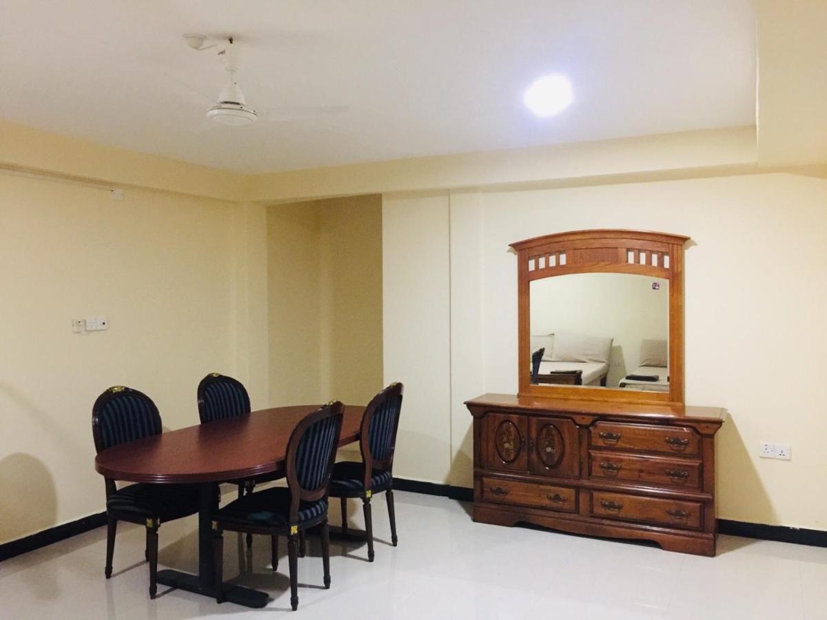 Senthil Complex Hotel Jaffna Exterior foto