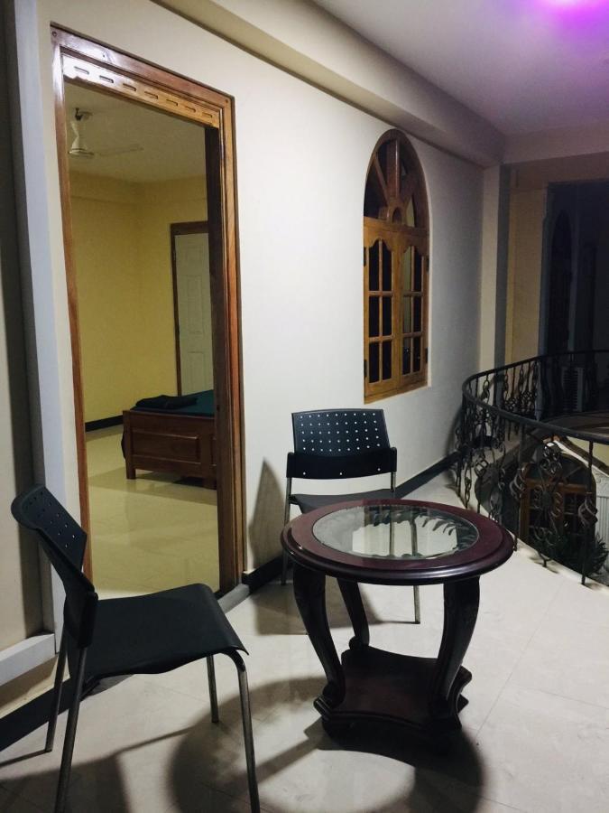Senthil Complex Hotel Jaffna Exterior foto